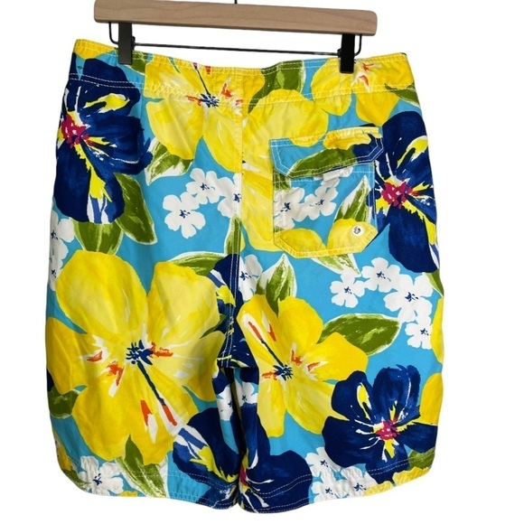 Abercrombie & Fitch Men’s Hawaiian Floral Board Shorts - Picture 3 of 3